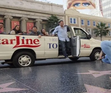 Los Angeles: Guided Celebrity Homes Tour + Universal Studios Hollywood Entry